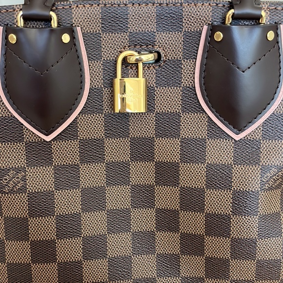 Louis Vuitton Damier Ebene Normandy - Picture 6 of 10